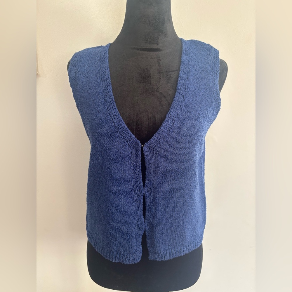 Zenana Outfitters Navy Blue V-Neck Knit Sweater Vest
